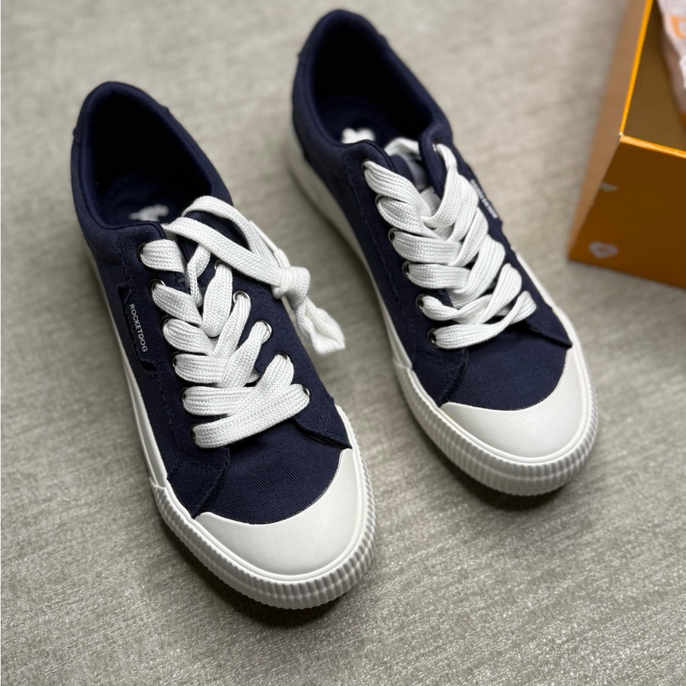 Rocket Dog Cheery Shaw Cotton Sneakers Women’s Size 8 Navy